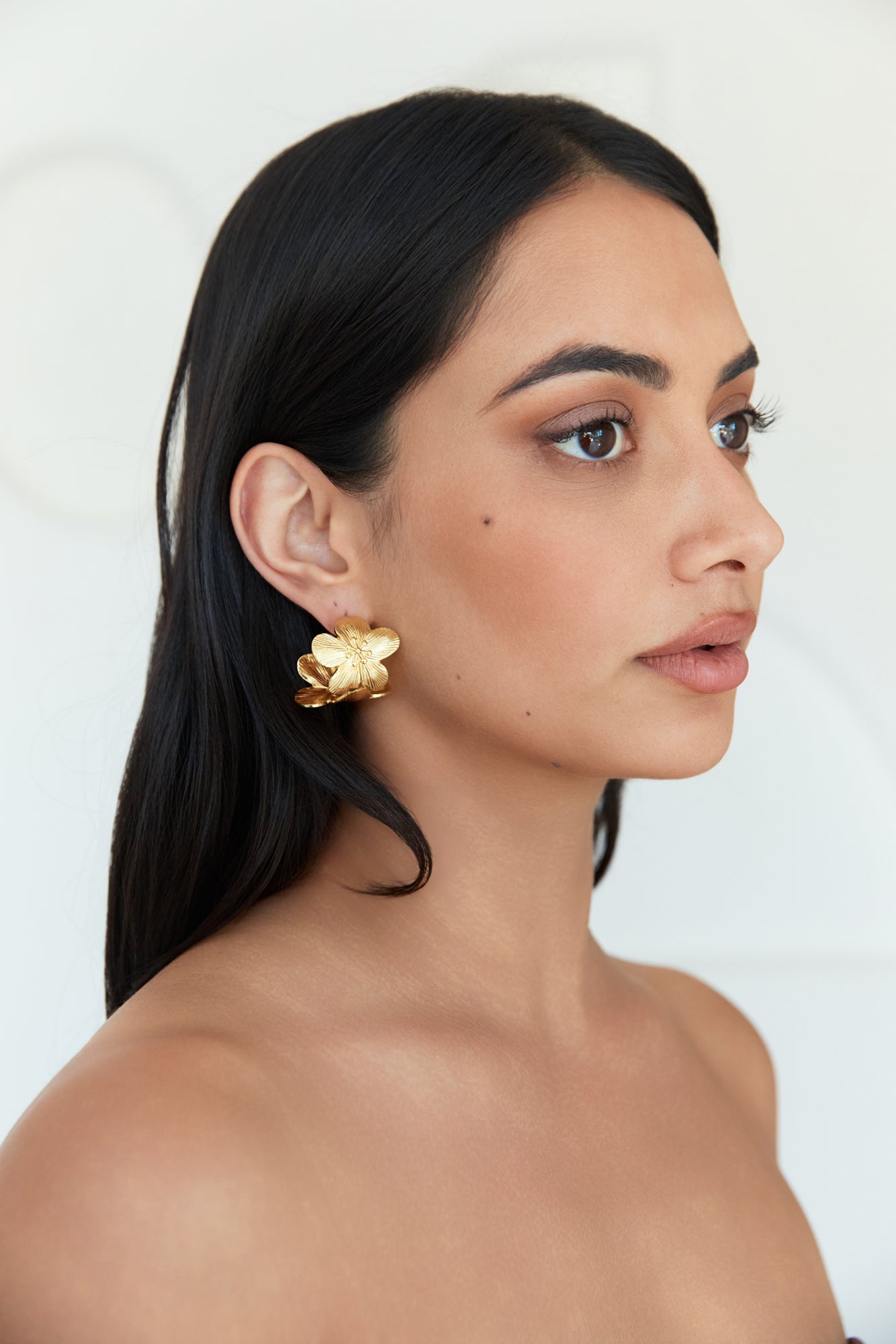 18K Gold Plated Aloha Dreams Flower Hoop Earrings Gold