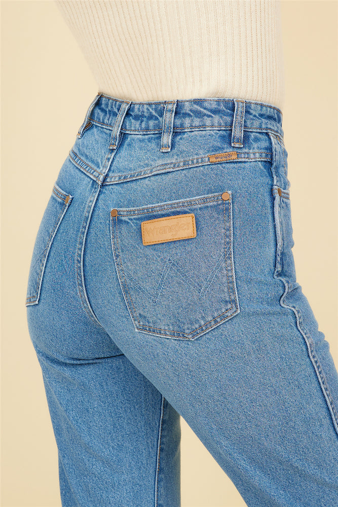 WRANGLER Drew Mom Jean Blue Revival