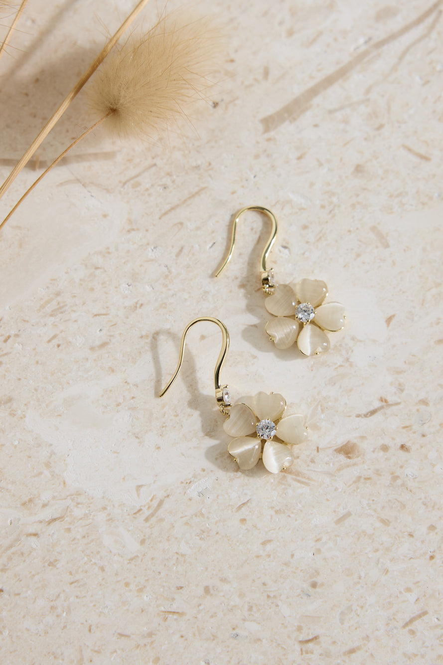 18k Gold Plated Floral Feels Earrings Gold